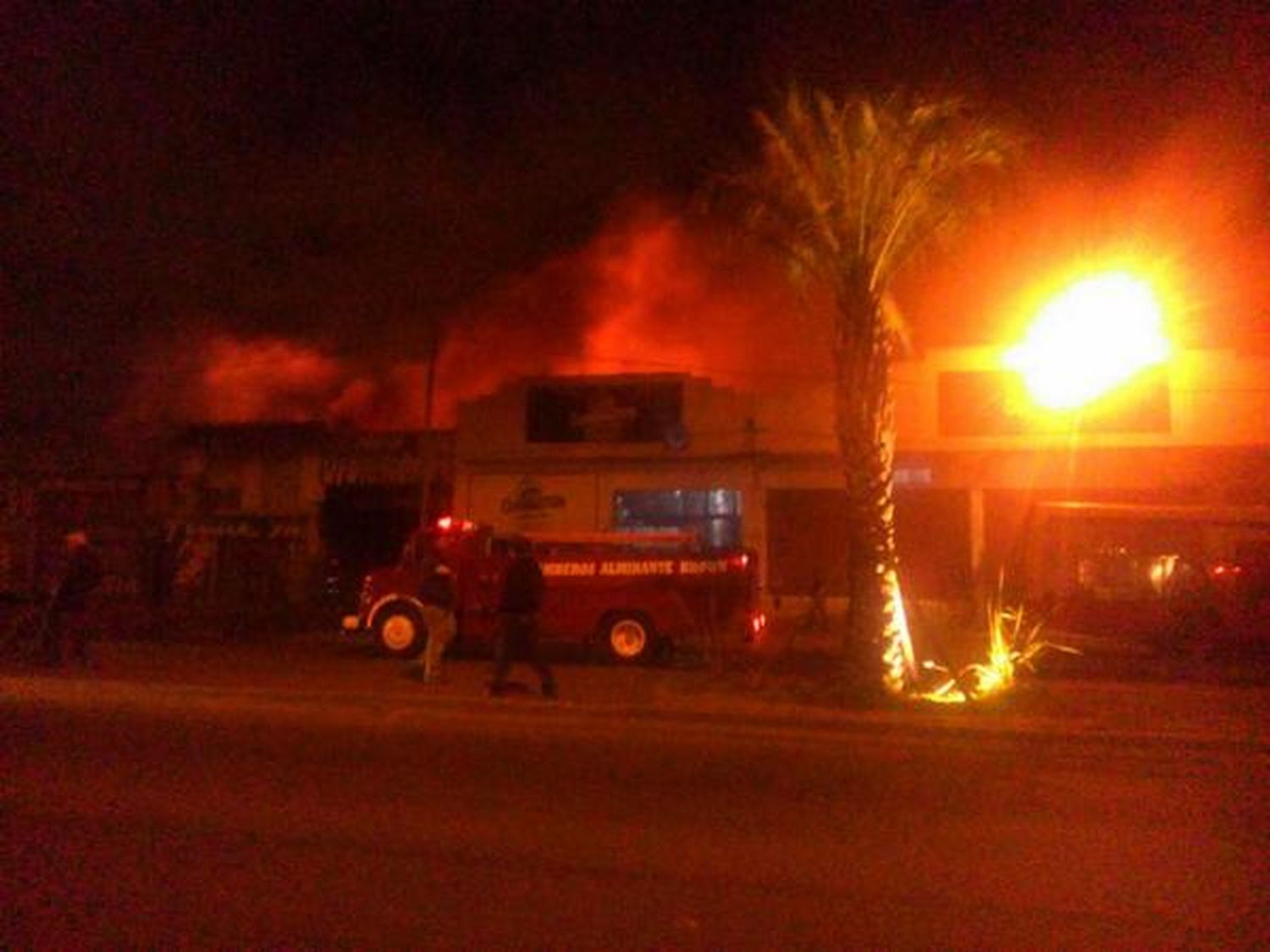 Incendio en maderera de San Francisco Solano