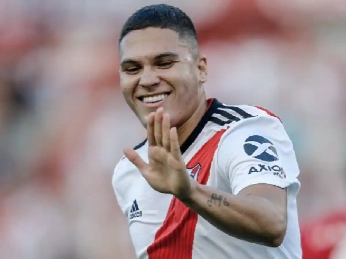 Juanfer Quintero inició las prácticas en River