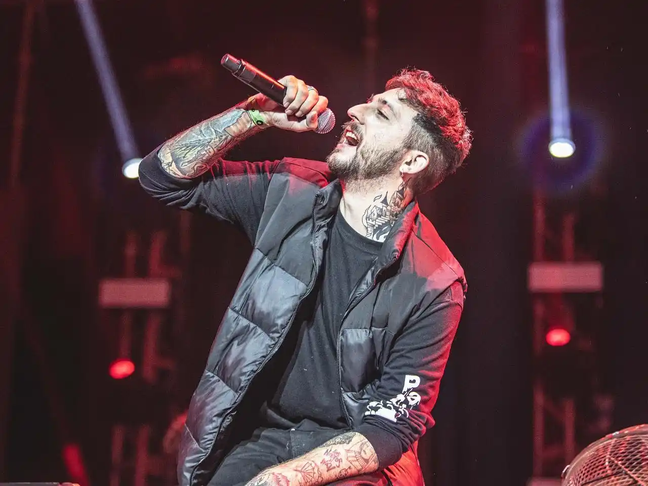 El cantante formó parte de grandes festivales y colaboró con importantes bandas, como "La Vela Puerca"