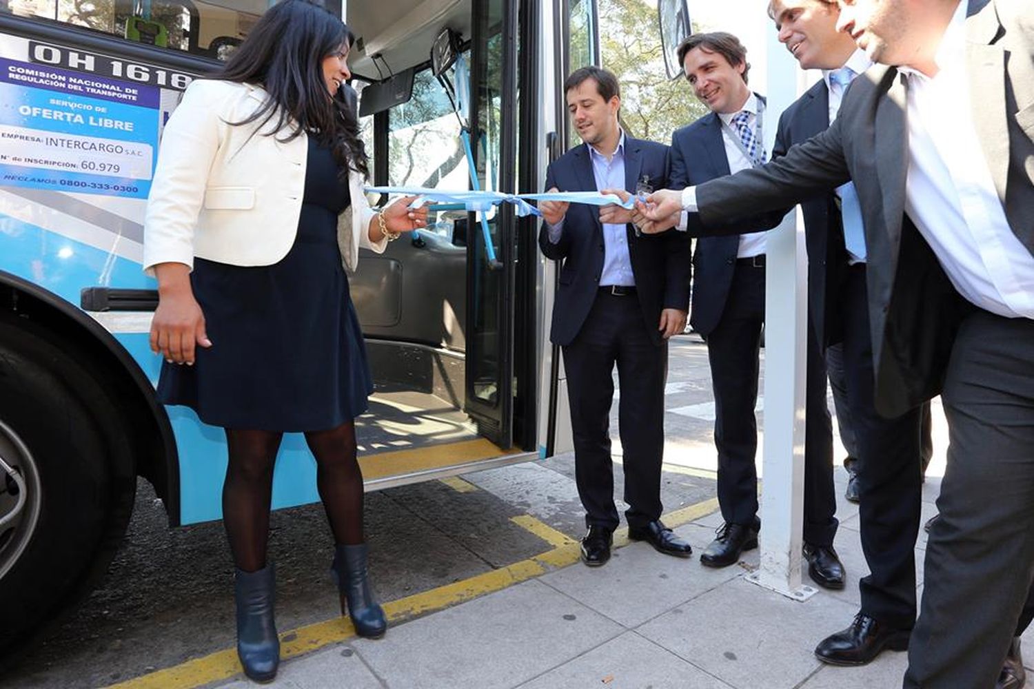 Se inauguró ArBus, nuevo servicio de transfers hacia y desde Aeroparque