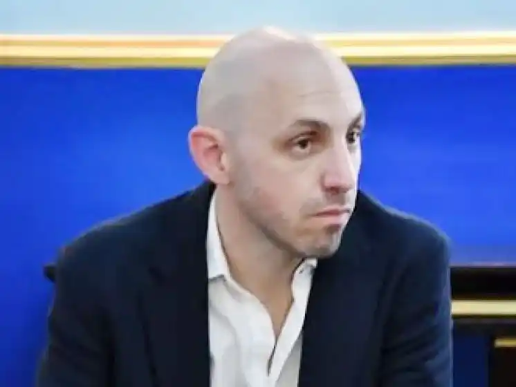 El gobierno cruzó a Michel: “No es consciente de la magnitud del cambio en materia de empleo público”