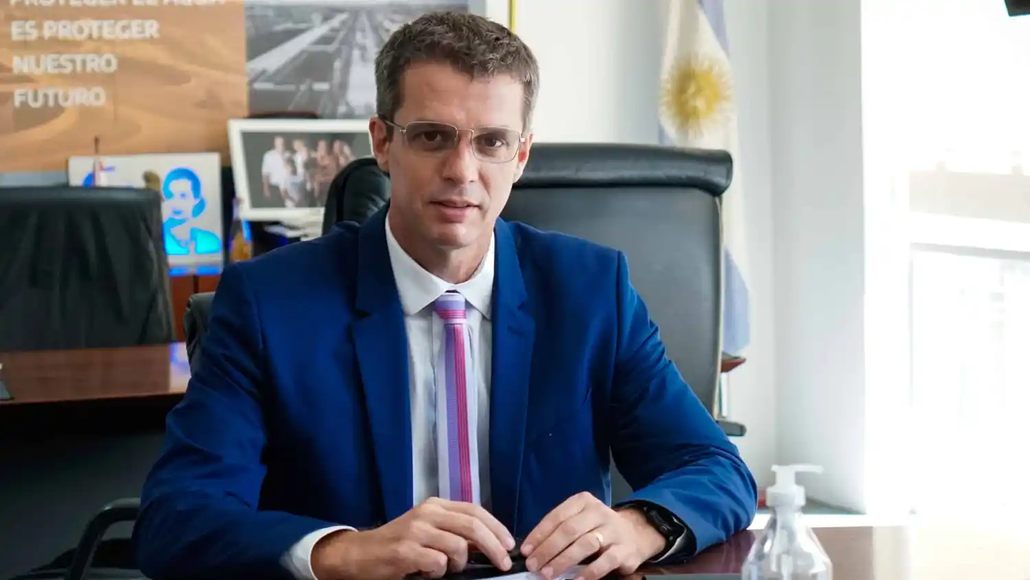 Cresto presentó su renuncia al Enohsa: “Retorno a la ciudad que llevo en mi corazón”