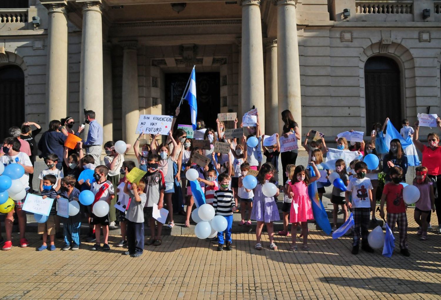 Padres y docentes de Tandil bregan porque se garantice la presencialidad durante este ciclo lectivo