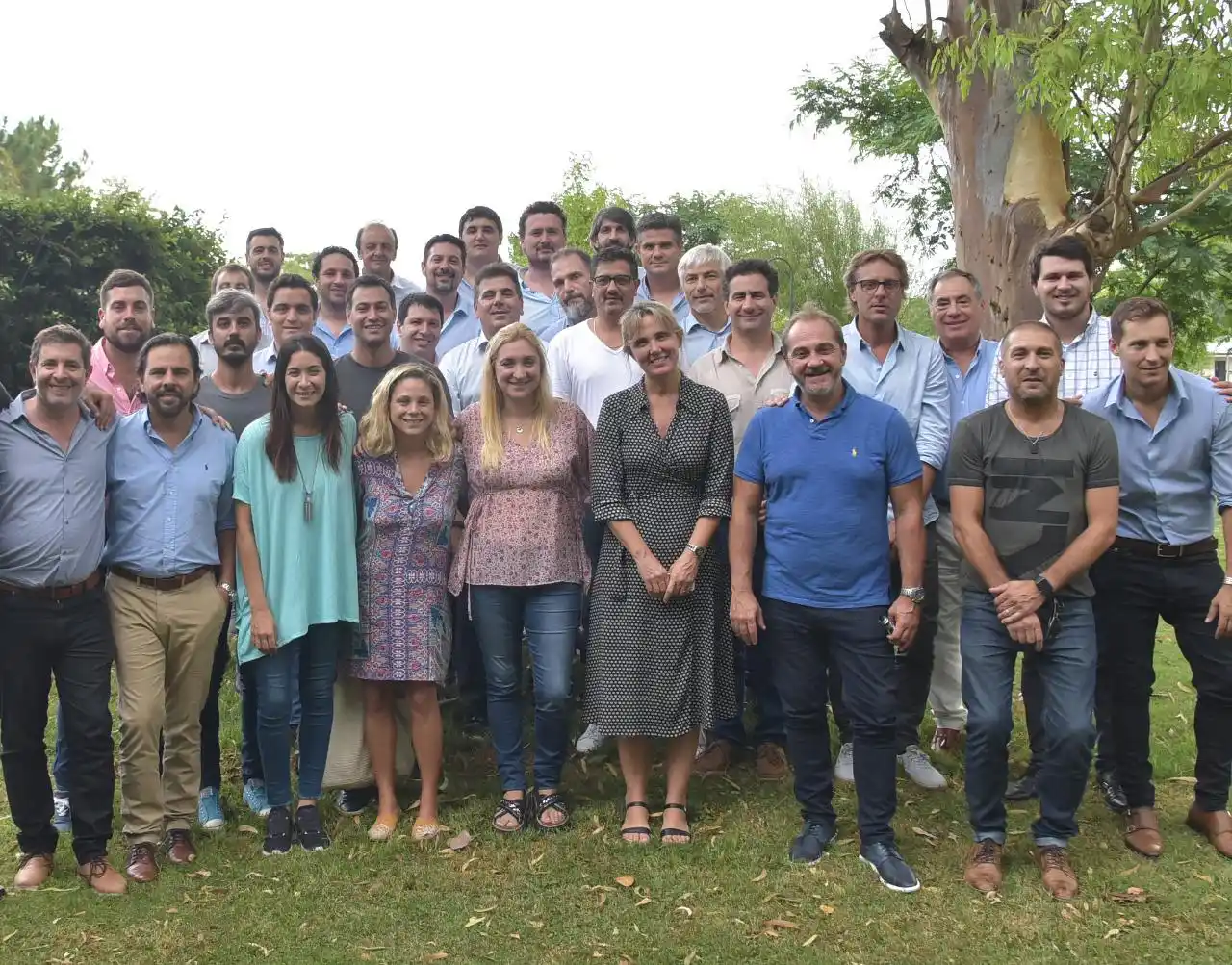 Ritondo se puso el traje de candidato y lideró encuentro de Cambiemos de la primera y tercera en Mercedes