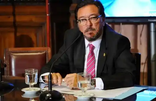 Guastavino le respondió al Piaggismo “actué con total responsabilidad”