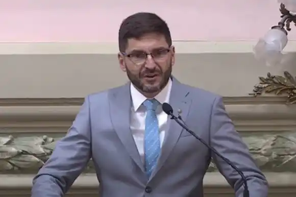 Pullaro abre el nuevo período de sesiones ordinarias en la Legislatura