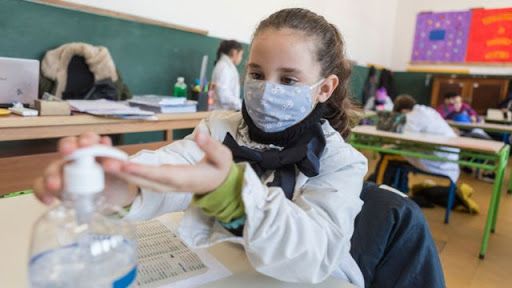 Para evitar la promoción automática, analizan extender el ciclo lectivo 