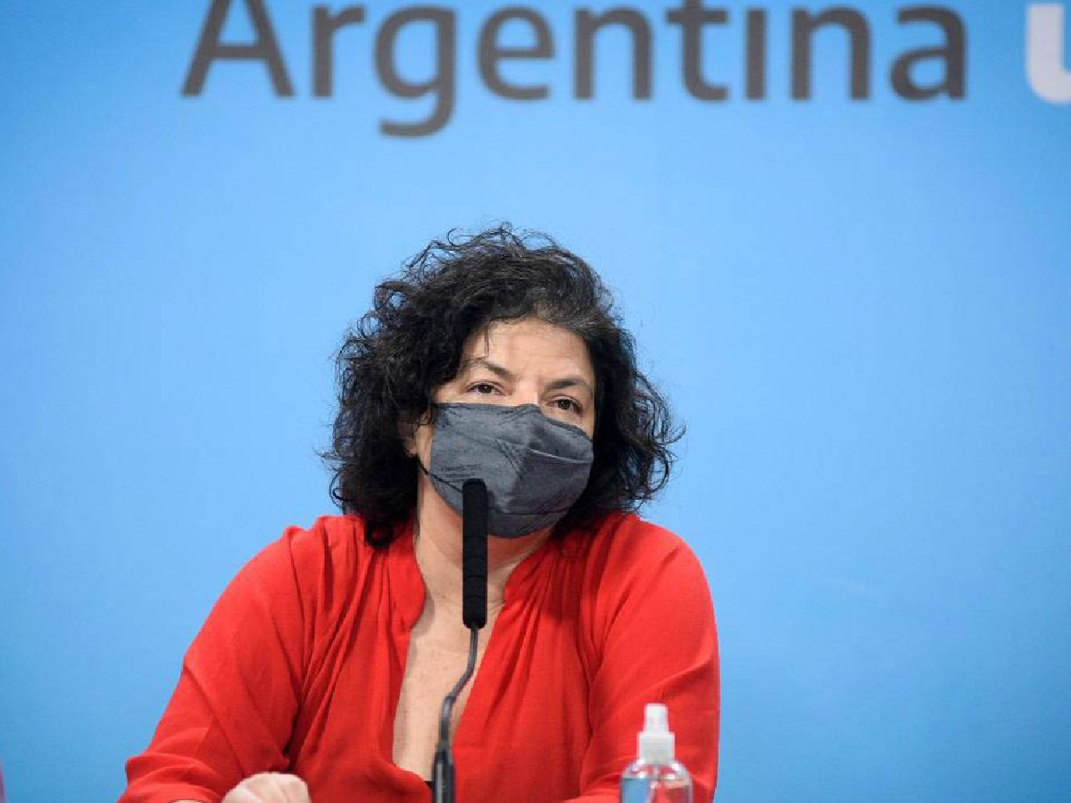 Vizzotti anticipó que el pase sanitario "va a estar la próxima semana"