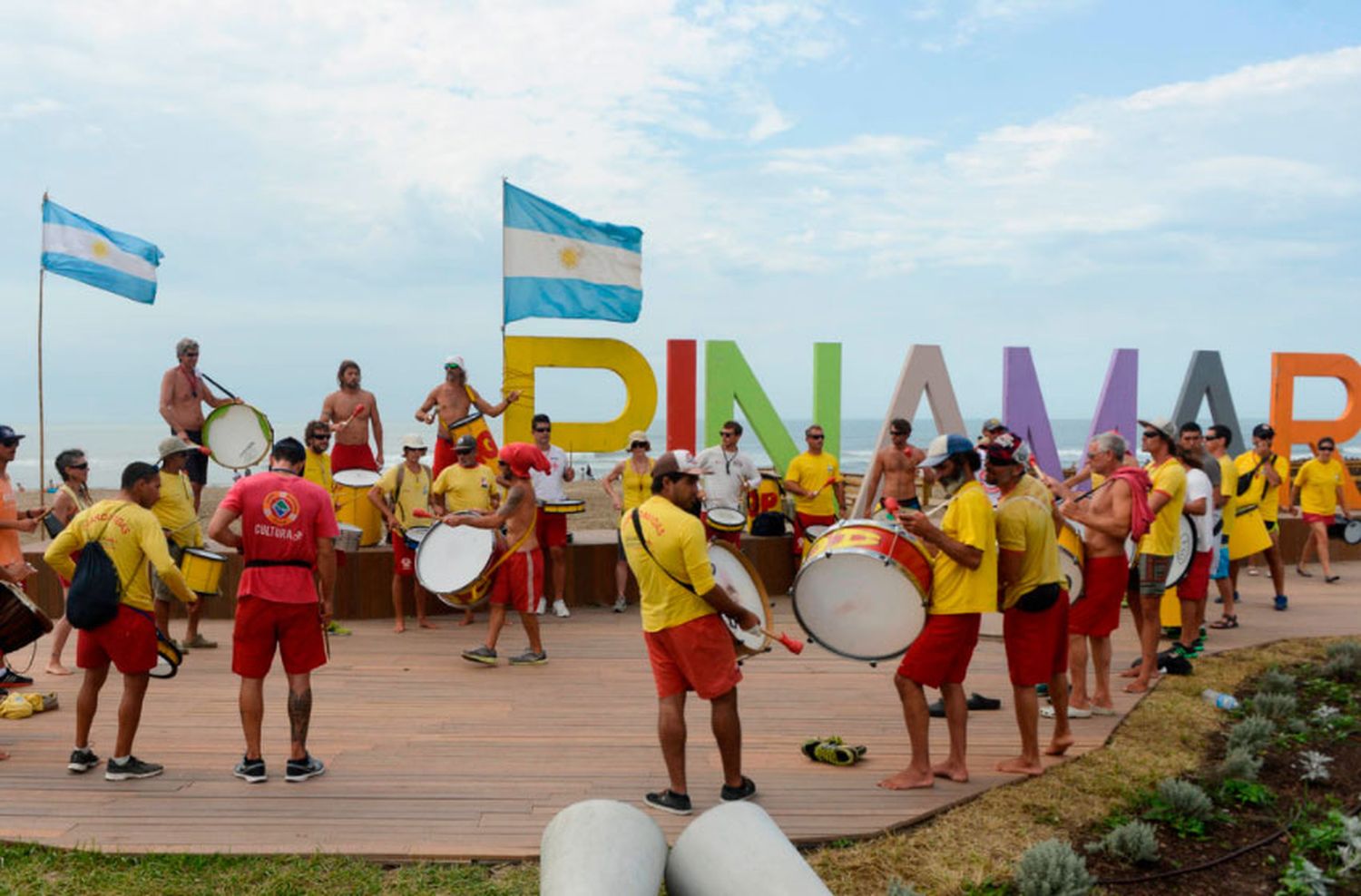 Paro total de los Guardavidas de Pinamar que endurecen el reclamo