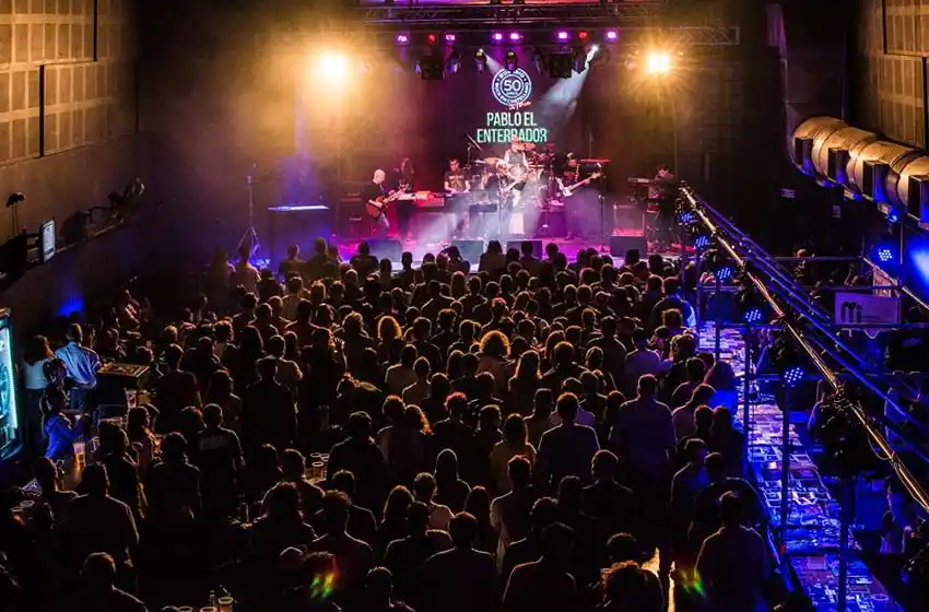 Rosario celebra los 50 del rock en castellano con un evento multitudinario