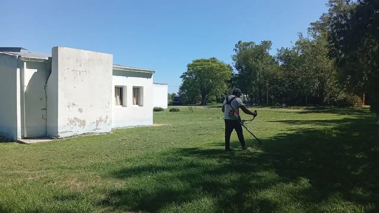 Sexto Distrito: trabajos de mantenimiento y acompañamiento al inicio del ciclo lectivo