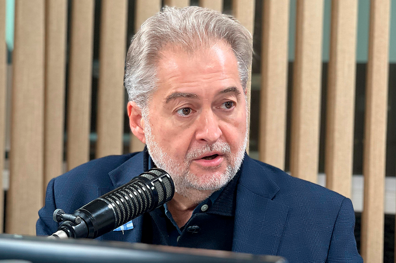 Mirabella presentó “La República de Santa Fe”: una denuncia al centralismo porteño y una apuesta por el federalismo real