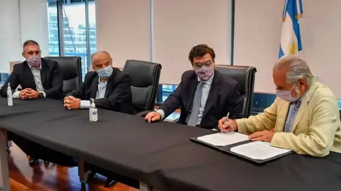 Los gremios exigen cerrar paritarias por encima de la pauta que pretende el Gobierno