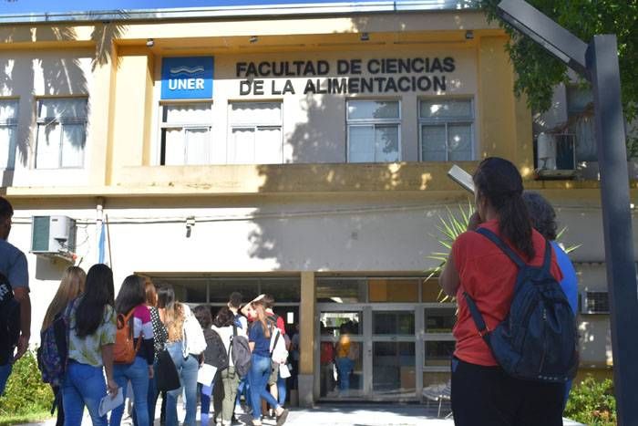 Nación construirá el edificio de la Escuela Secundaria  de la UNER