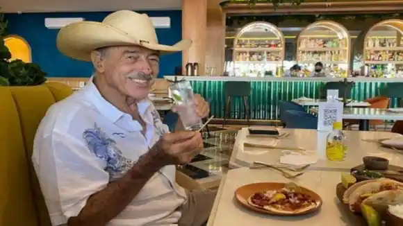 TIENE REVUELTO A MÉXICO: Andrés García enfermo, alejado de sus hijos y reta a un duelo “a balazos” al actor Roberto Palazuelos