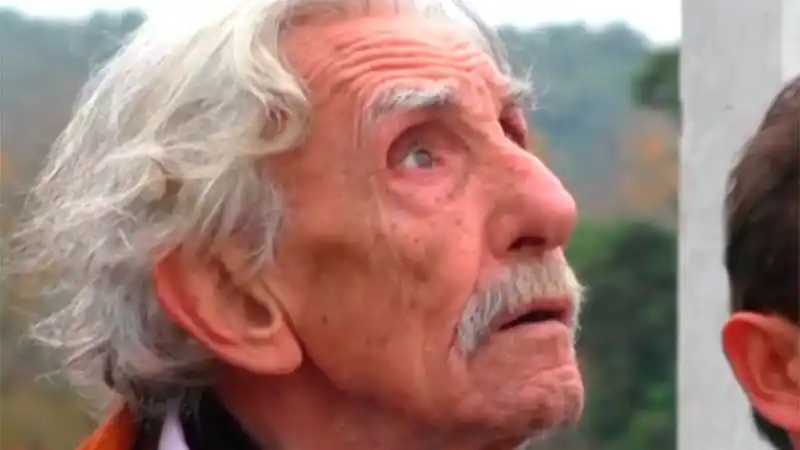 Médico gaucho atendió un parto en una jineteada y casi tuvo que pagar $9000