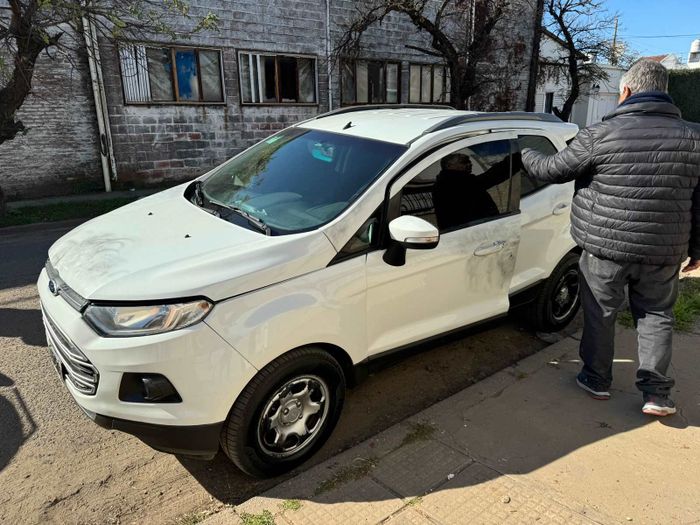 Auto robo casa Tita