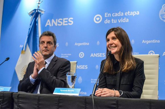 Massa y Raverta anunciaron créditos para jubilados de hasta $400.000 y en 48 cuotas