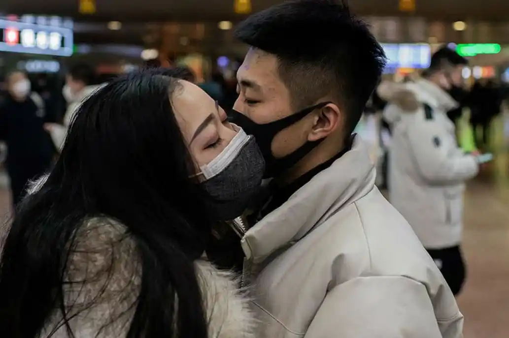 El efecto menos pensado del coronavirus: explotaron los divorcios en China