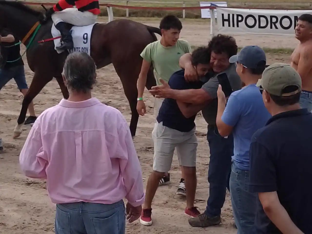 Turf: Radiante Boy y Noah Tom, los ganadores de la Copa Criadores