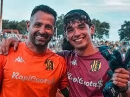 El "Loco" Carranza junto a su hiijo Tomás.IG.J.Carranza