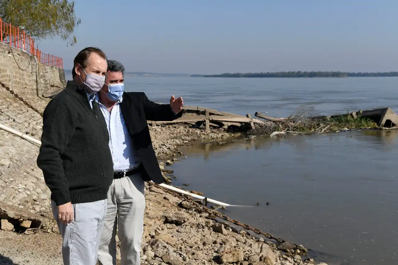 La provincia monitorea e interviene ante la bajante histórica del río Paraná