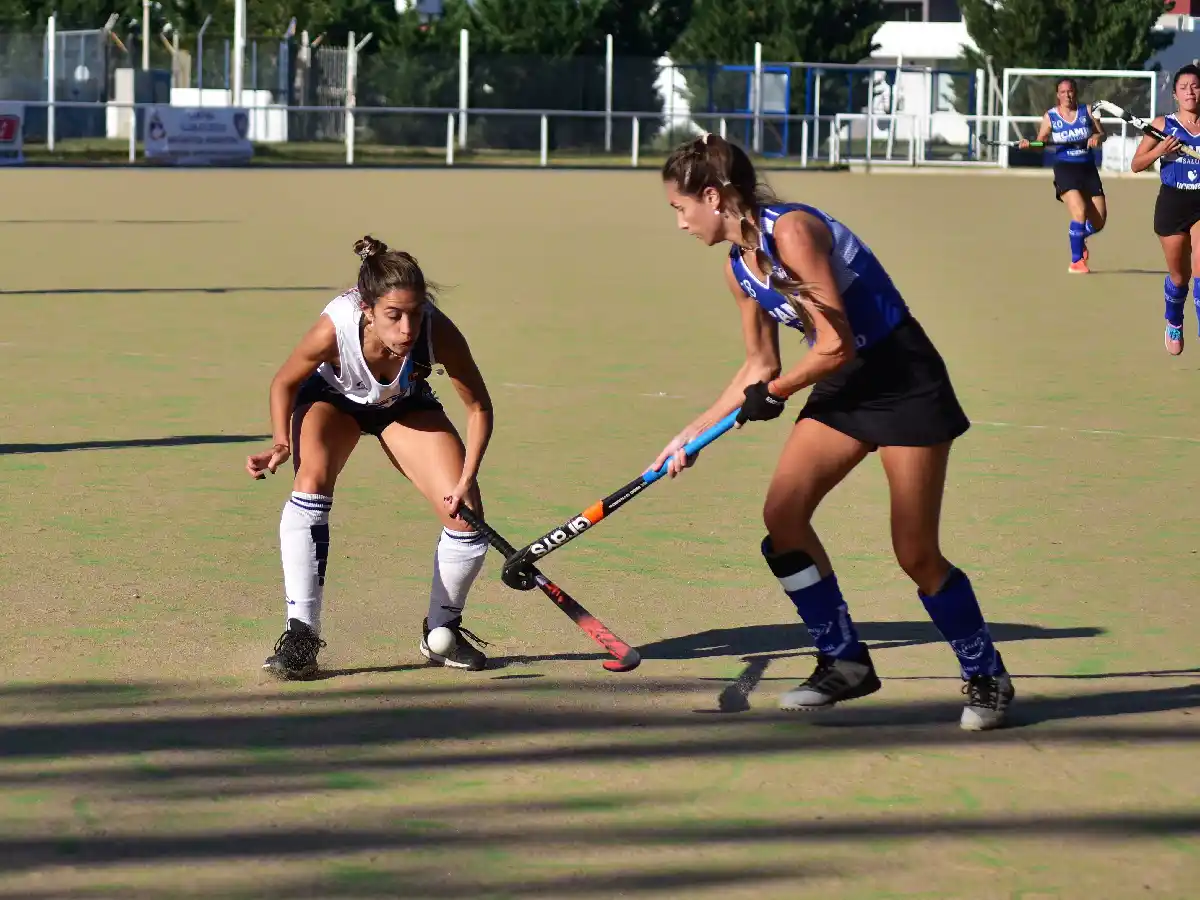 Antártida se hizo fuerte de visitante y festejó