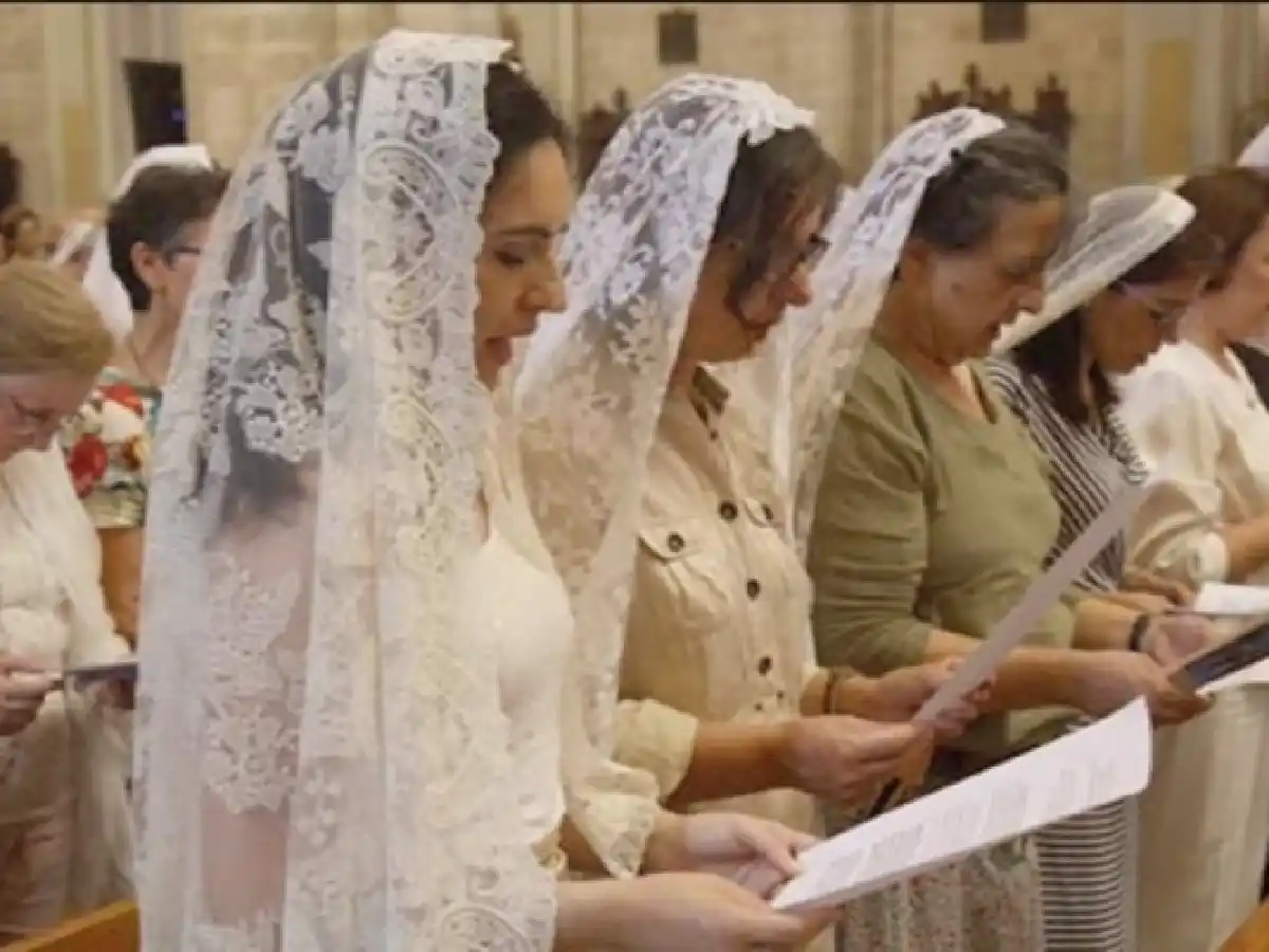 El Papa presentó un documento con instrucciones para las mujeres vírgenes