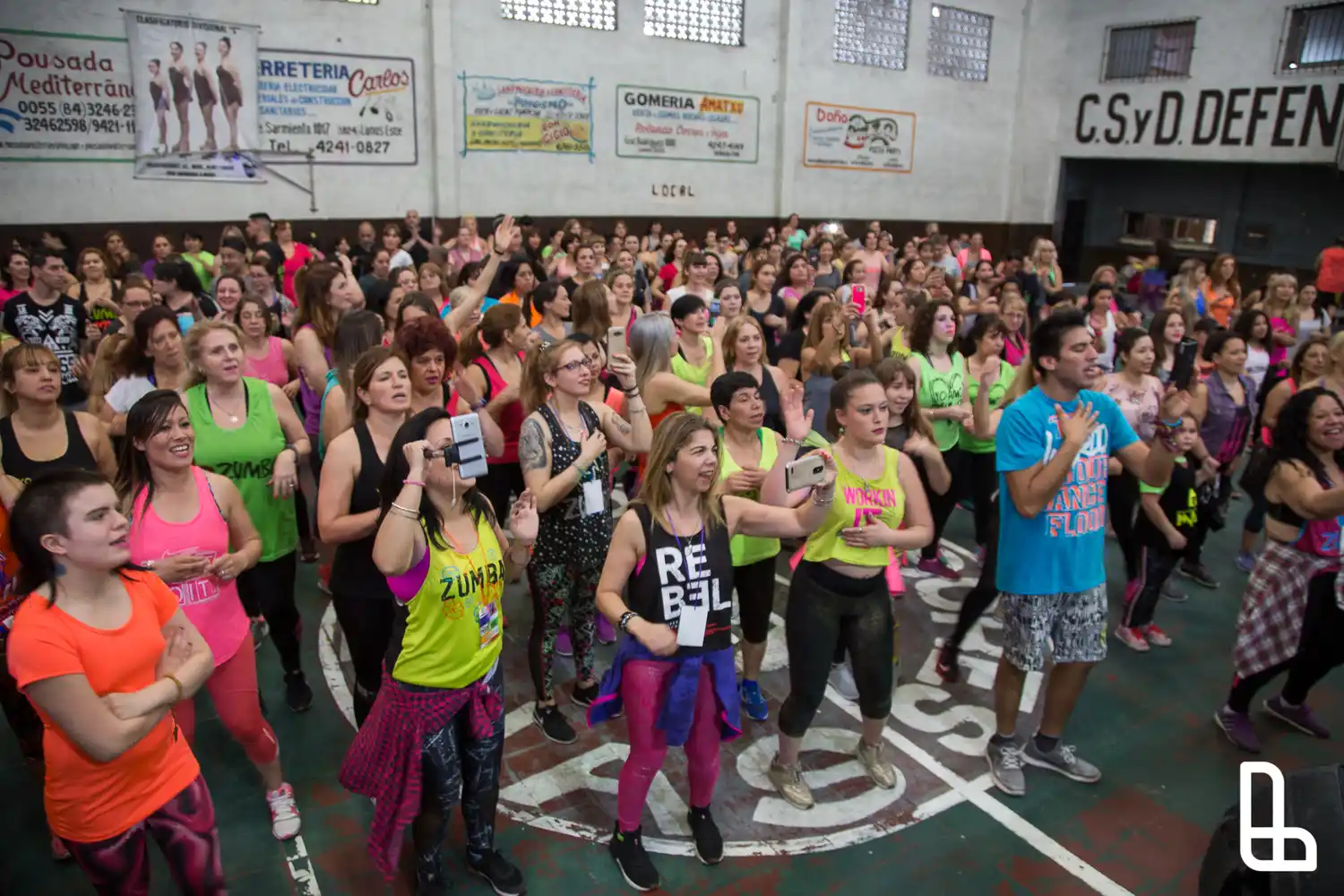 Lanús: Una multitud participó del Zumbathon a beneficio de comedores infantiles