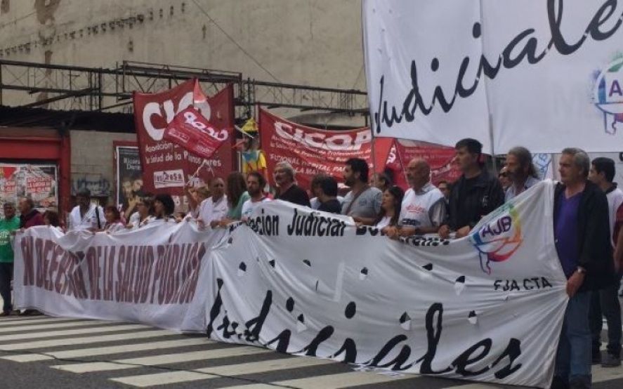 Paro de médicos y judiciales bonaerenses a días de las elecciones
