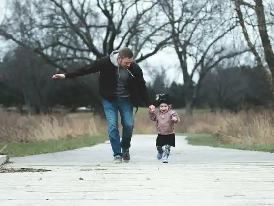 Día del Padre 2026: 50 frases originales, emotivas y divertidas para saludar a papá