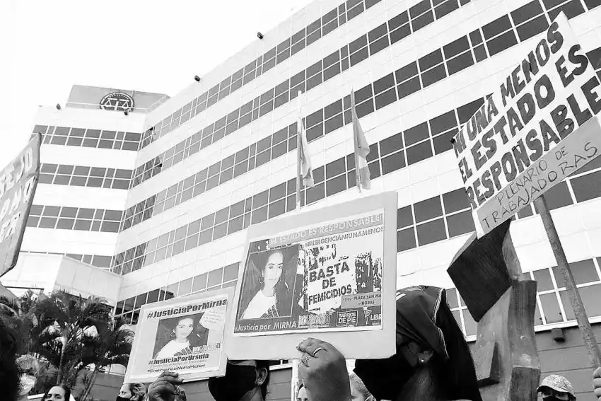 NI UNA MENOS: CONVOCAN A UN CARTELAZO