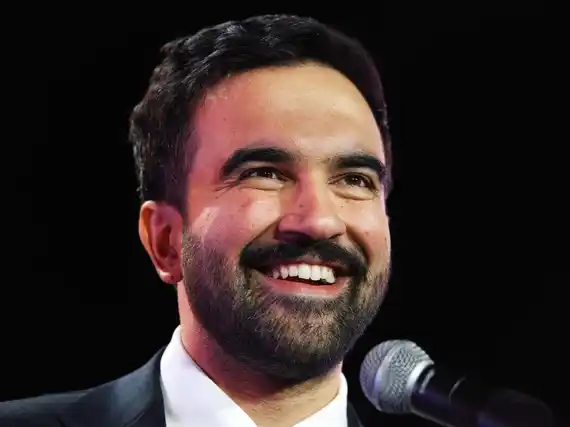 Zohran Mamdani votó en una histórica elección para la alcaldía de Nueva York