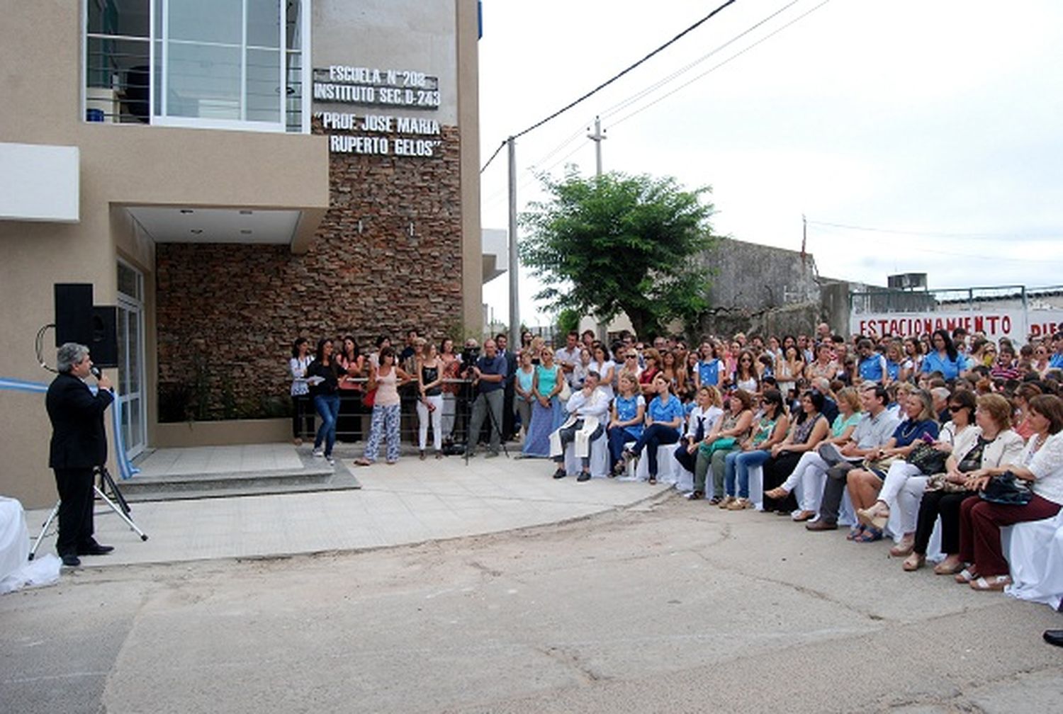 Quedó inaugurado el colegio del Club Pescadores