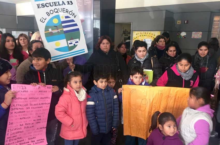 Múltiples manifestaciones de comunidades educativas en la ciudad