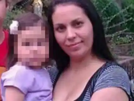 Desgarrador relato del hombre que rescató a la nena que sobrevivió junto al cadáver de su madre 