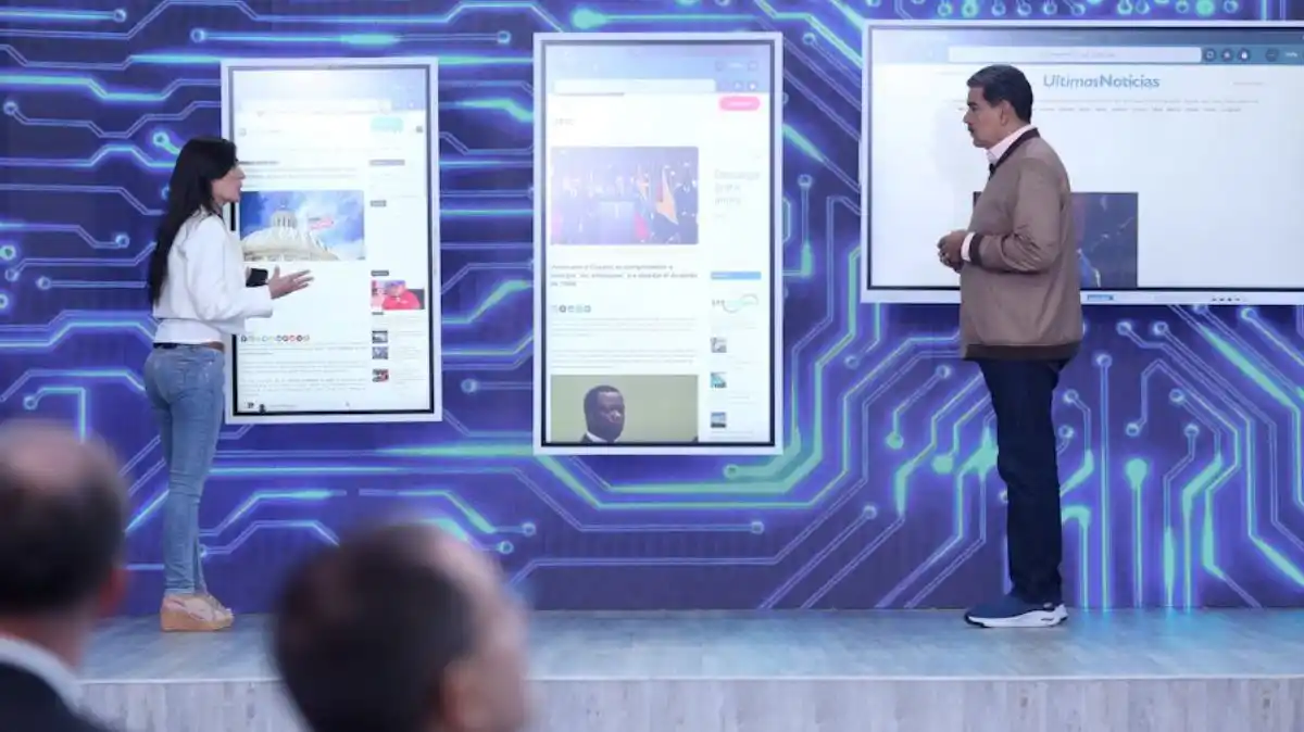 ¡LES PASÓ COMO A CHACUMBELE! Maduro elogió a las instituciones, pero se le salió que nadie mandó a los opositores a ir al TSJ