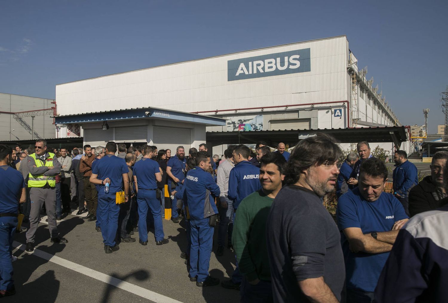 Los retiros no alcanzan: Airbus notificó a sus empleados sobre posibles despidos adicionales