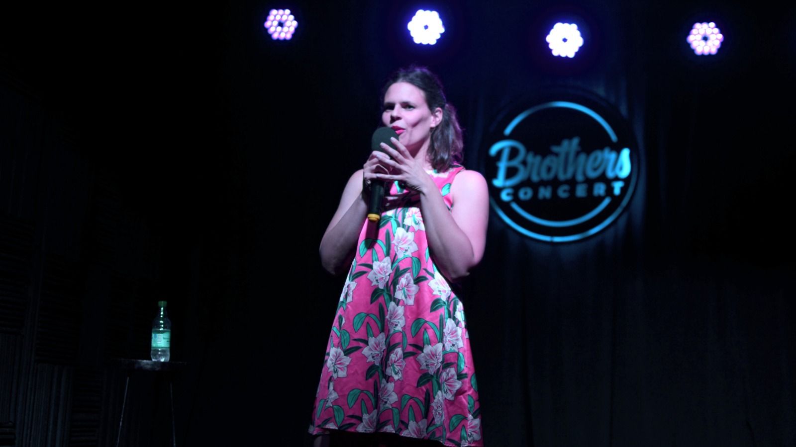 Victoria Santkovsky, del caos porteño al humor serrano