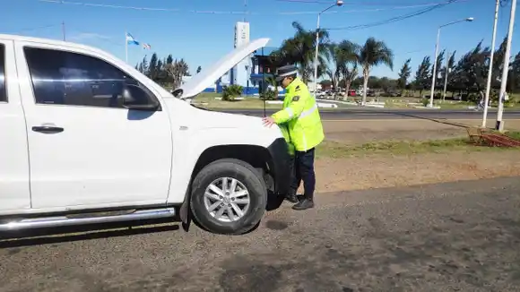 Conductor detenido con documentación apócrifa de una camioneta