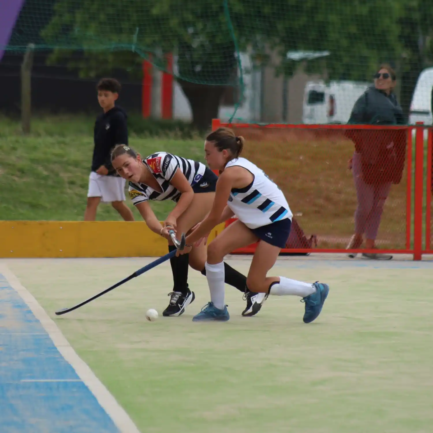 Una imagen del triunfo de Los 50 sobre Sporting.