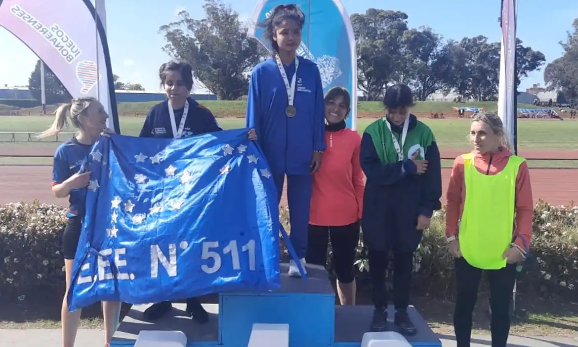 Antonella Ayala, de ORO. Participó de los 100 metros para disminuidos visuales. 