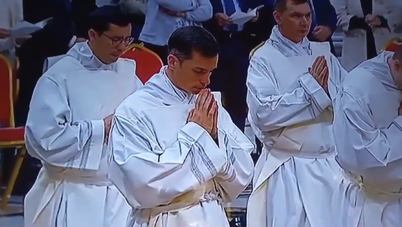 Así fue la ordenación presbiteral del sampedrino Rafael Malacrida en el Vaticano