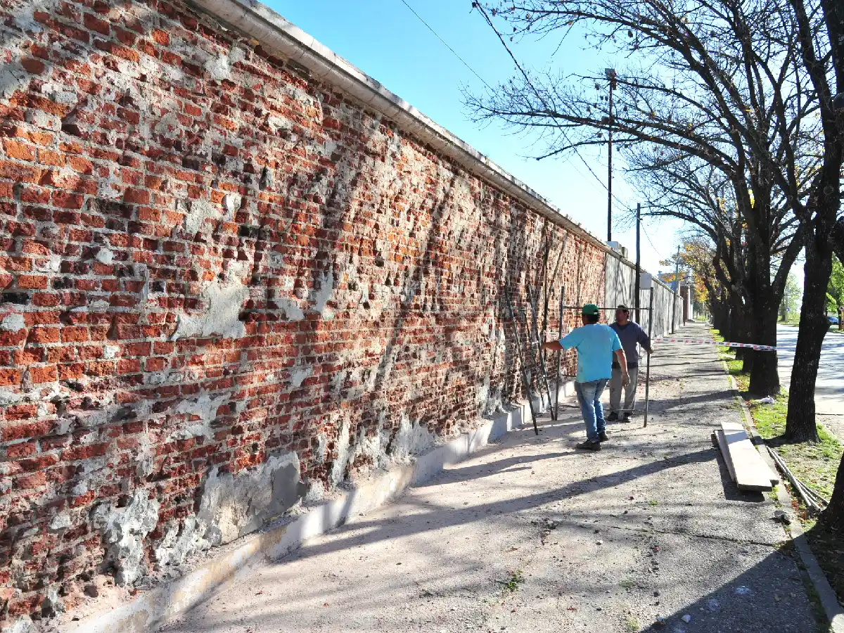 Comenzó la segunda etapa de reparación  del cementerio