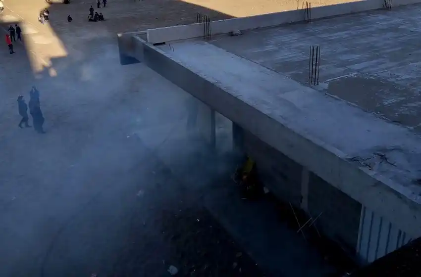 Bomberos sofocaron incendio en la zona de balnearios de La Perla