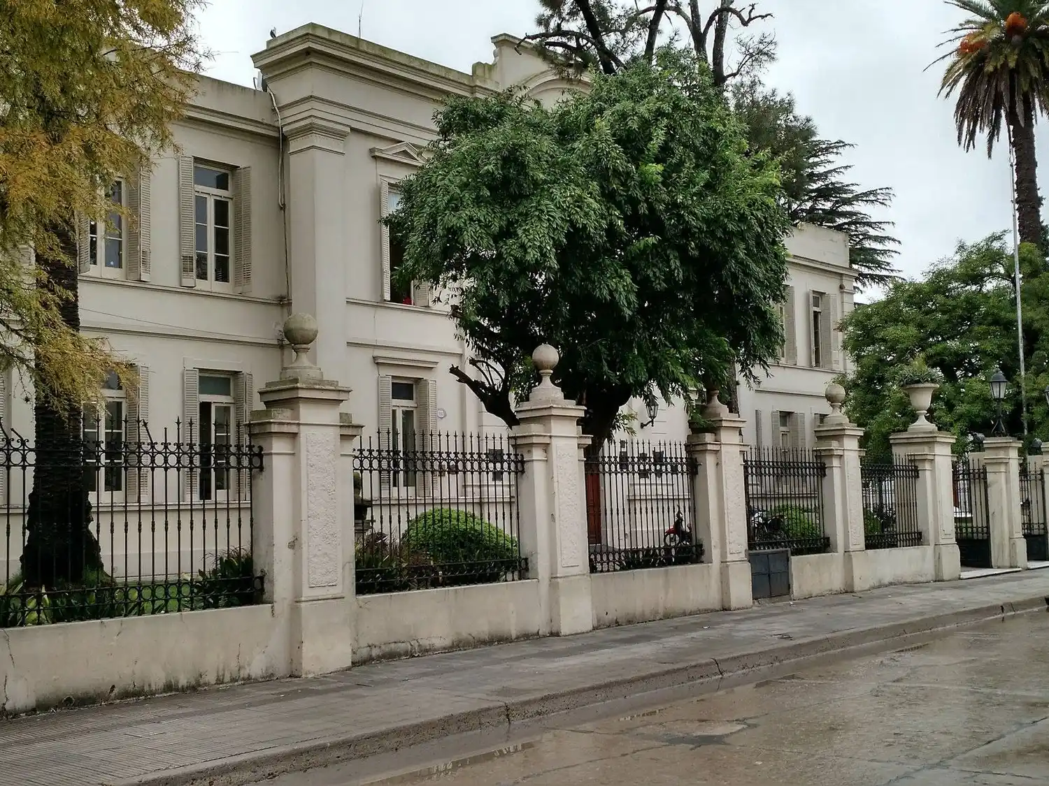 A propósito del 9 de julio: la procesión con antorchas de la Escuela Normal