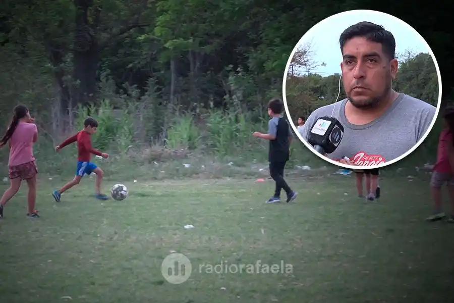 La escuelita de fútbol del barrio 2 de Abril, en búsqueda de la iluminación para las canchas