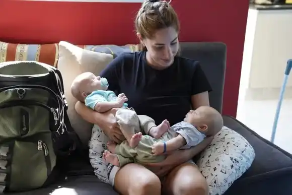 Ya se resolvió el misterio de los gemelos mezclados: ¿cuál es cual?