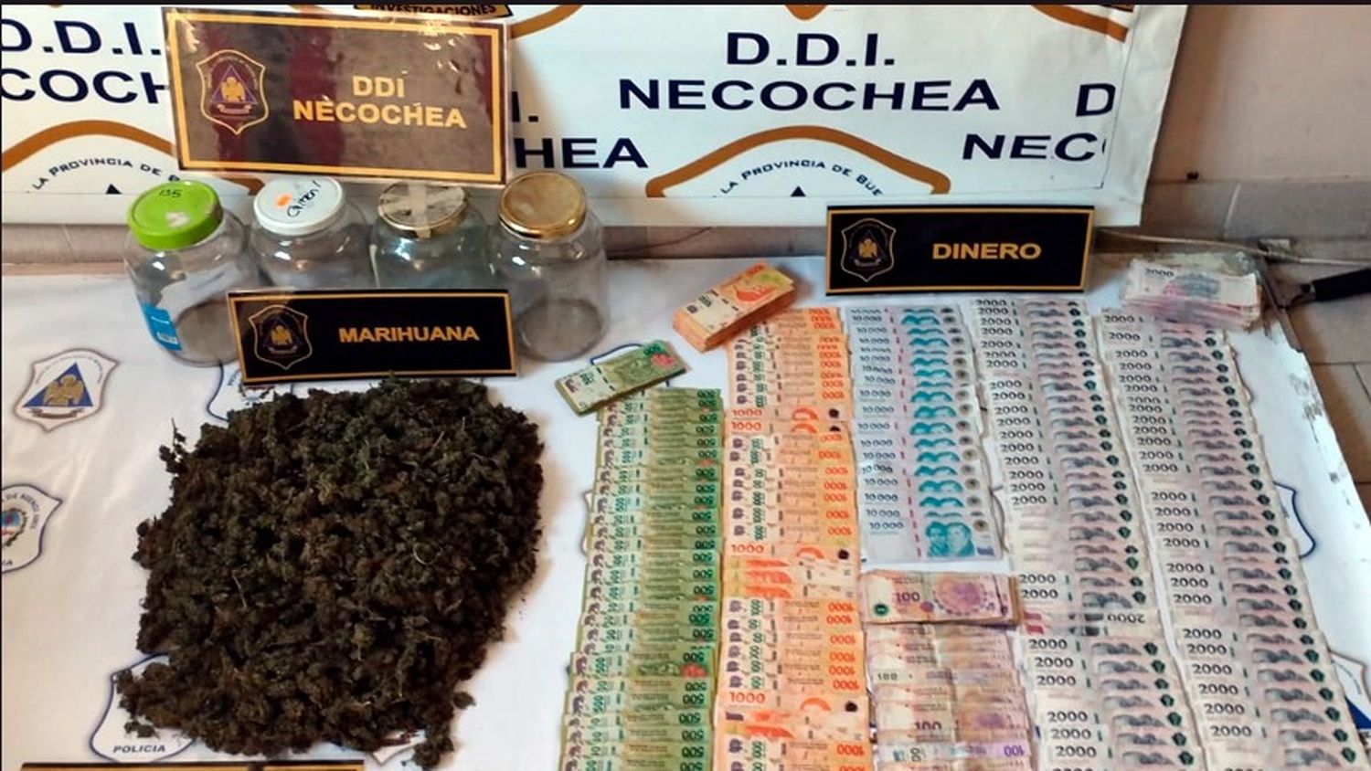 Secuestro. De dinero, marihuana y otros elementos