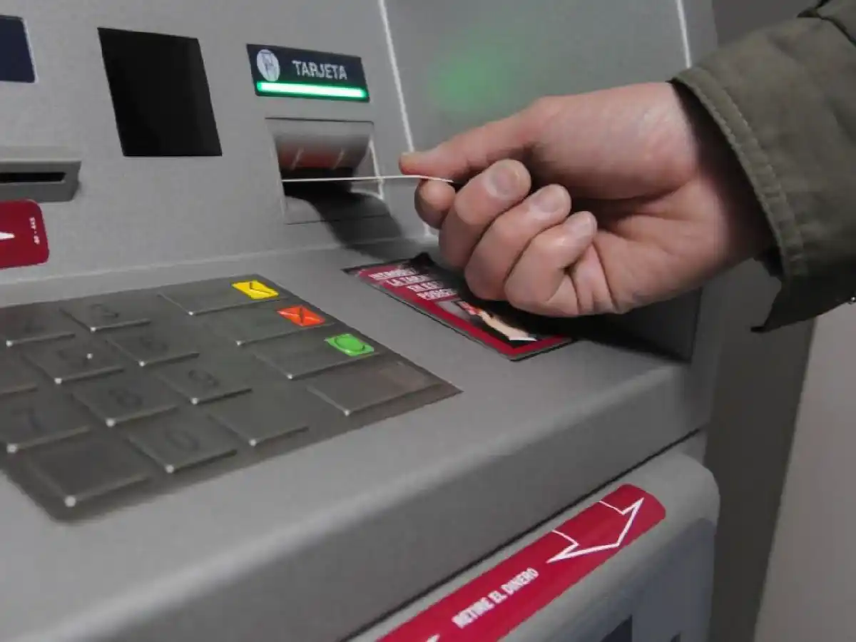 Frontera: se olvidó la tarjeta en el cajero y le vaciaron la cuenta